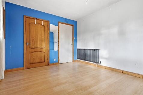 4 bed, 2 bath Detached Bungalow in Cardiff - Photo 21