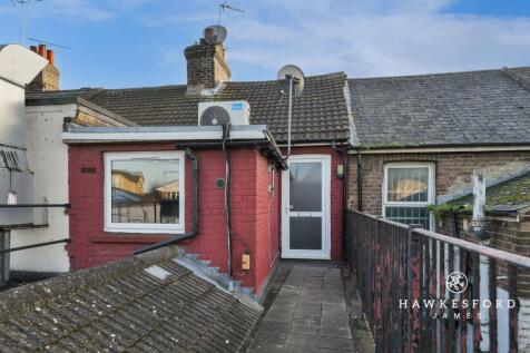 West Street, Sittingbourne - Front