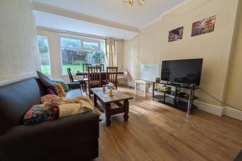 Charnock Avenue, Nottingham photo 2