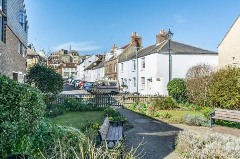 5 Arun Street    ...