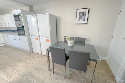 65 Albert Edward(10)