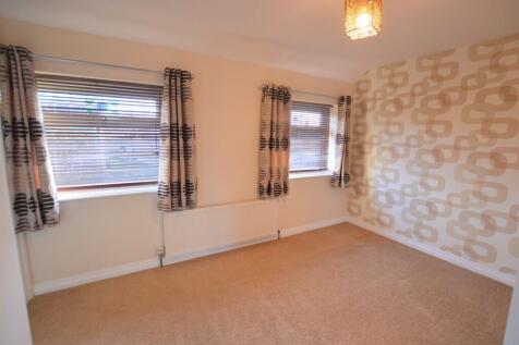 Lowfields Drive, Acomb, York photo 4