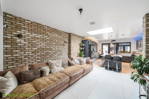 83eac0ff-a302-4e5...