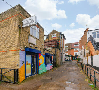 Green Lanes 310C-...