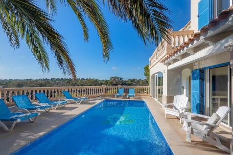 Pool and Exterior (1