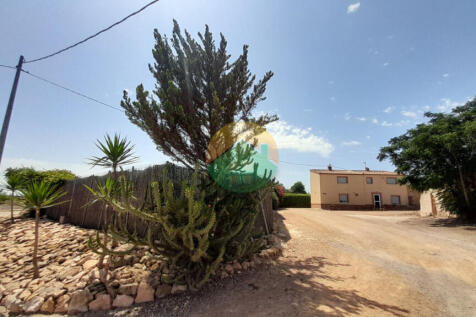 3 Bedroom Semi-Detached For Sale-PIN21-8