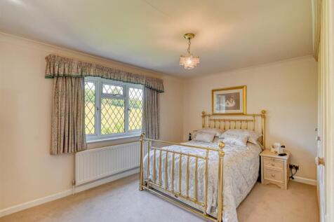 Hallonsford Cottage-14.jpg