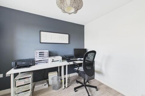 Versatile Reception Room