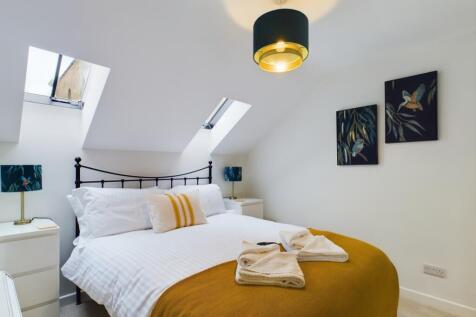 CAM01740G0-PR0292-STILL033