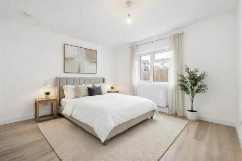 Maple Road gY7Tt.jpg