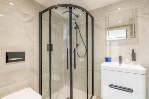 Bedroom Five Ensuite