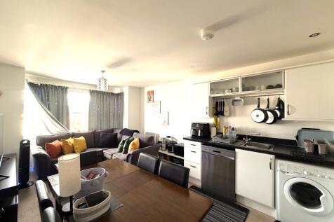 Open plan living (1)
