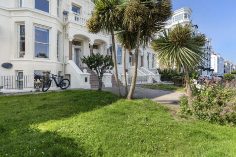 18 Marlborough Court