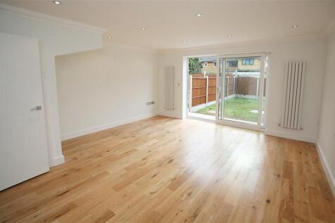 Fairview Drive, Chigwell photo 3
