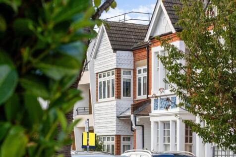 Chelverton Road