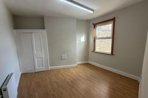 Hoe Street, E17  photo 4