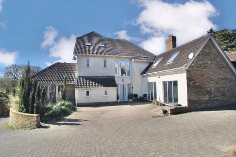 5 bedroom House for sale