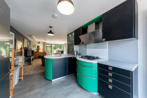 5 Nixon Road-001.jpg