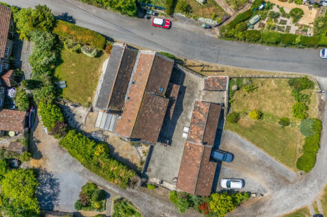 1281793-2-682a4c9...