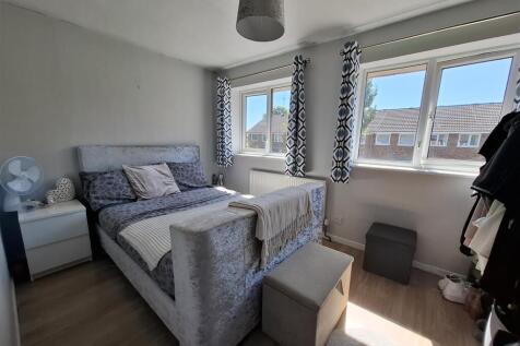 Glenwoods, Newport Pagnell, Buckinghamshire, MK16 0NF photo 5