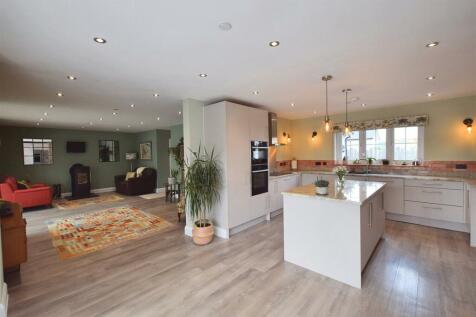 Kitchen/reception room