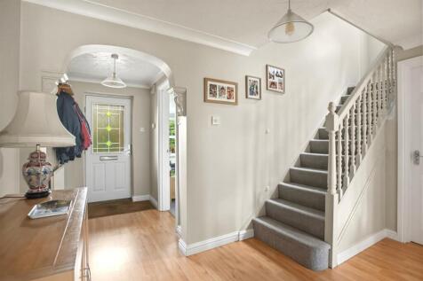 70 Hawthorn Way 2408-3.jpg