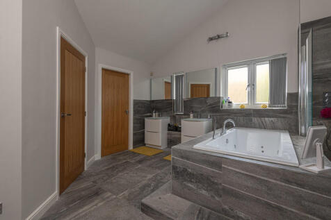 26 - 10 Bradfield...