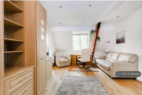  1-Bed Flat With Garden Views Collingham Gardens
