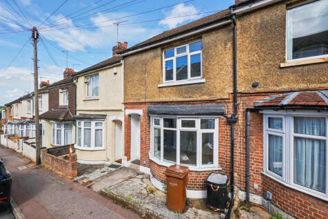 3 bed terraced house for sale Rochester Street, C