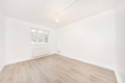 Bewley Court, London photo 3