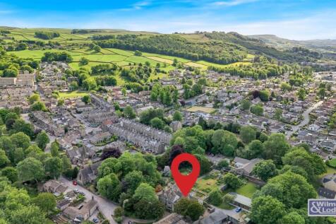 Period Property - Four Bed with Formal Gardens (54