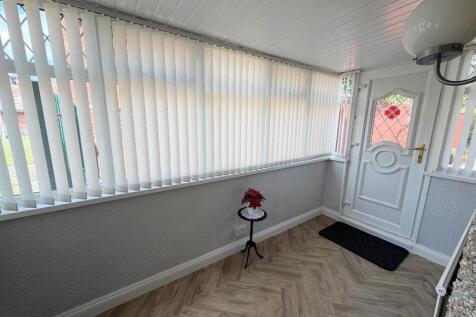 ENTRANCE PORCH