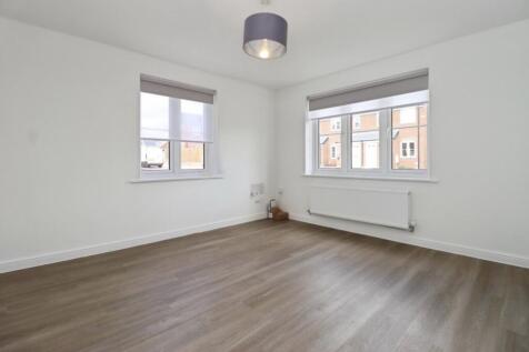 Fairburn Close, Market Harborough photo 3