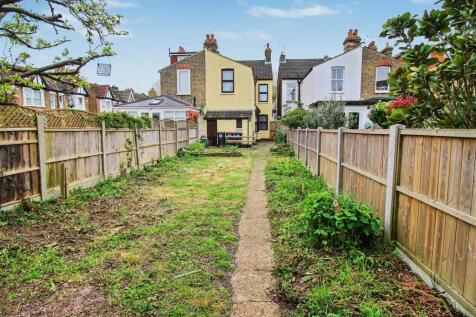 Rear Garden 4.jpg
