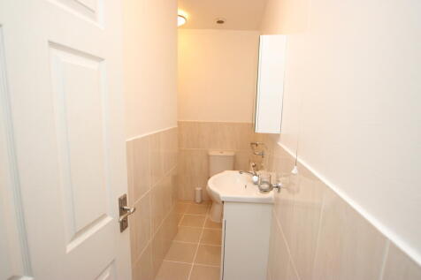 Flat, Rockingham Road, Kettering, North Northamptonshire photo 3