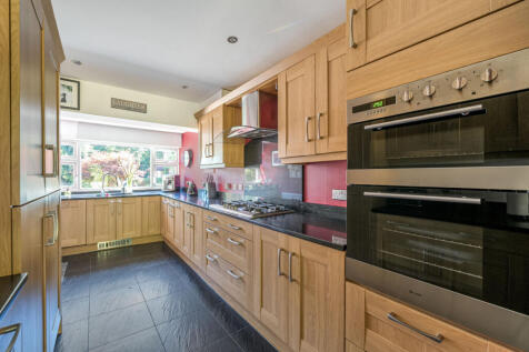 1316630-10-686382...