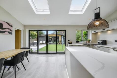 Dining/Living Kitchen