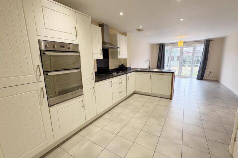 kitchen 1.jpg