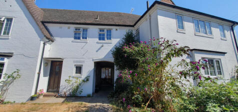 1 Bedroom Maisonette