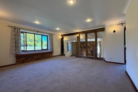 Pulborough, RH20 photo 5
