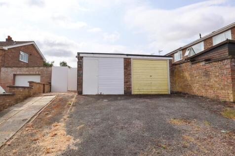 Garage (Left).jpg