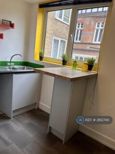  Bright Kitchen