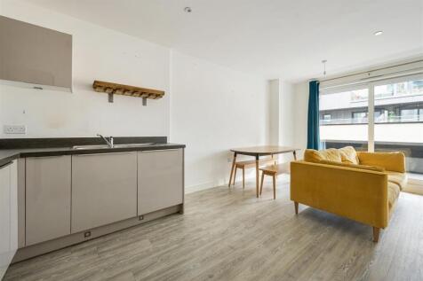 LIving ARea 1.jpg