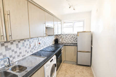 Abenberg Way, Hutton, Essex photo 3