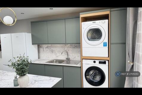 Kitchen/Diner Section