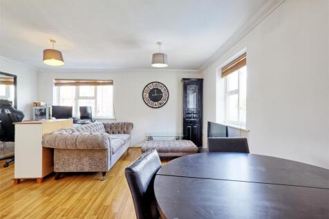 IMG_8408_09_10_easyHDR-interior3.jpg