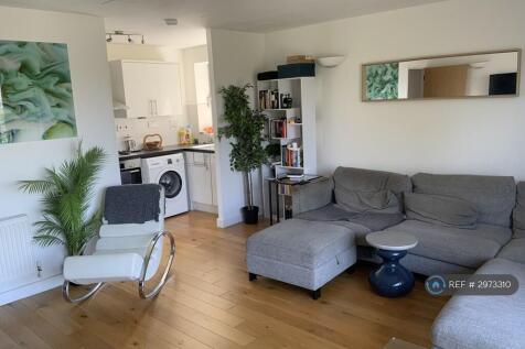 Kitchen &amp; Living Room 