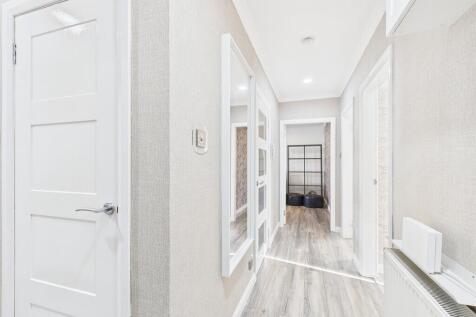 CAM05526G0-PR0058...