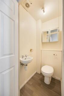 Linnett Close, E4