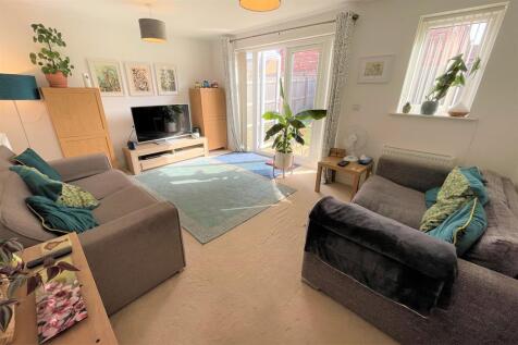 Elm Drive, Leeds, West Yorkshire photo 2